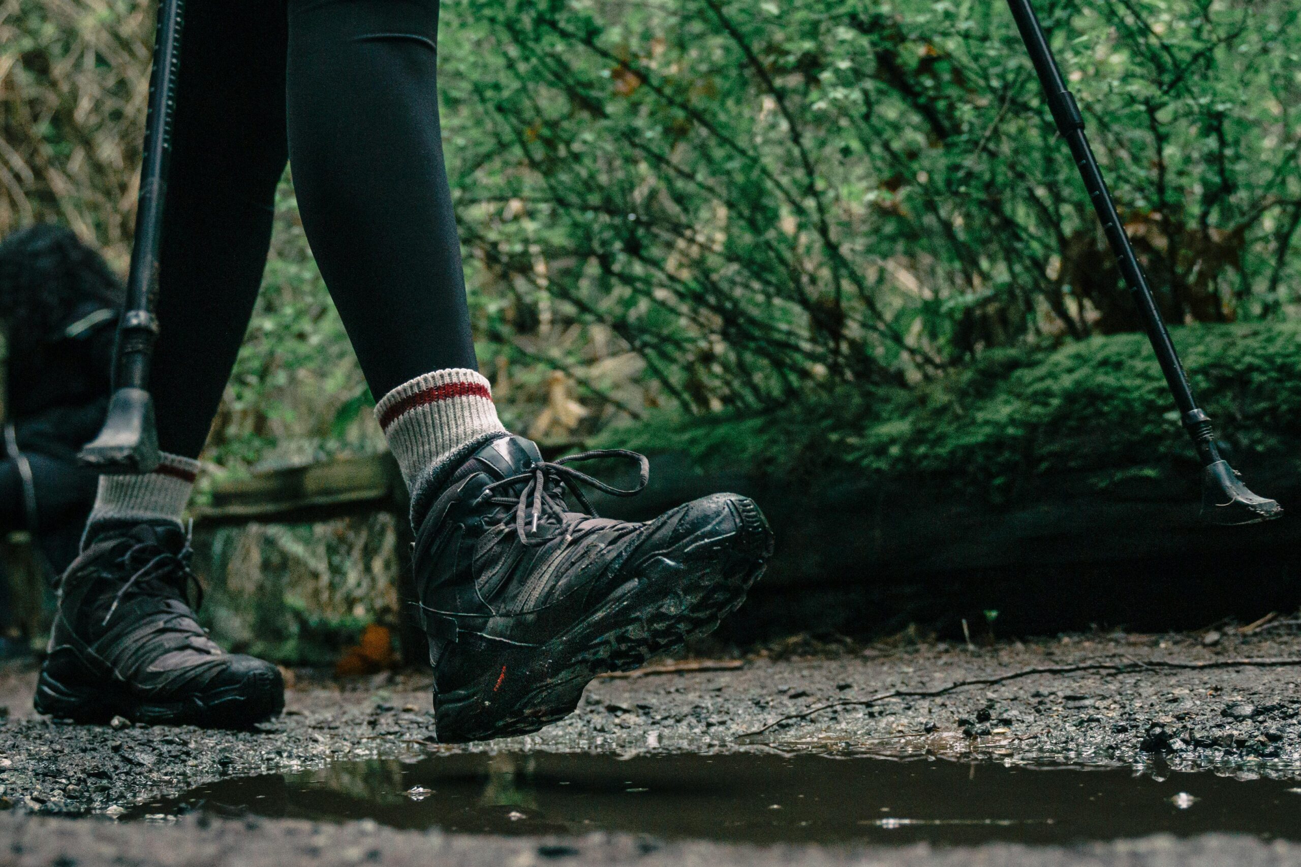 How to Choose Your First Hiking Shoes: Complete Buyer’s Guide for Beginners